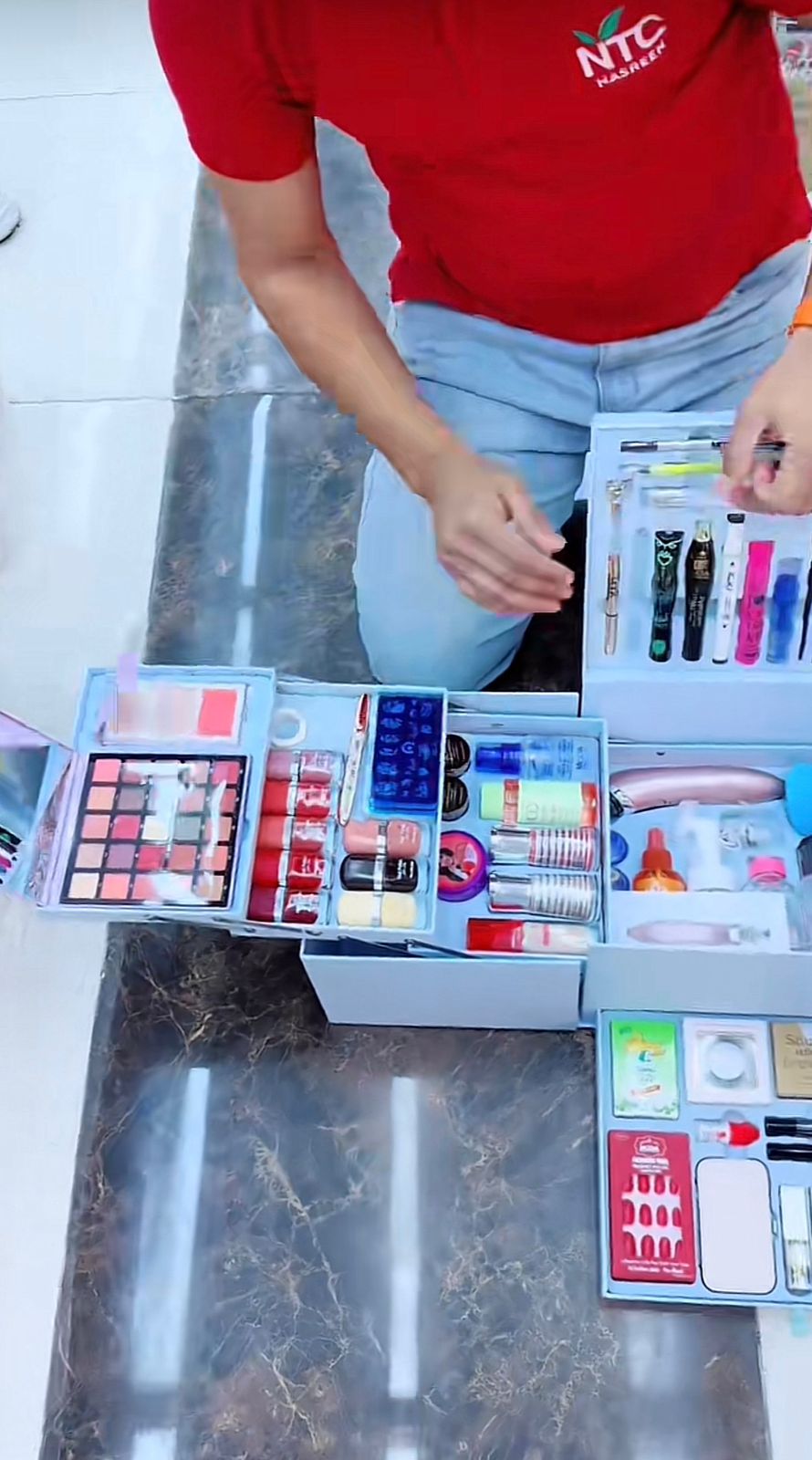 Make-up Kit Cosmetics