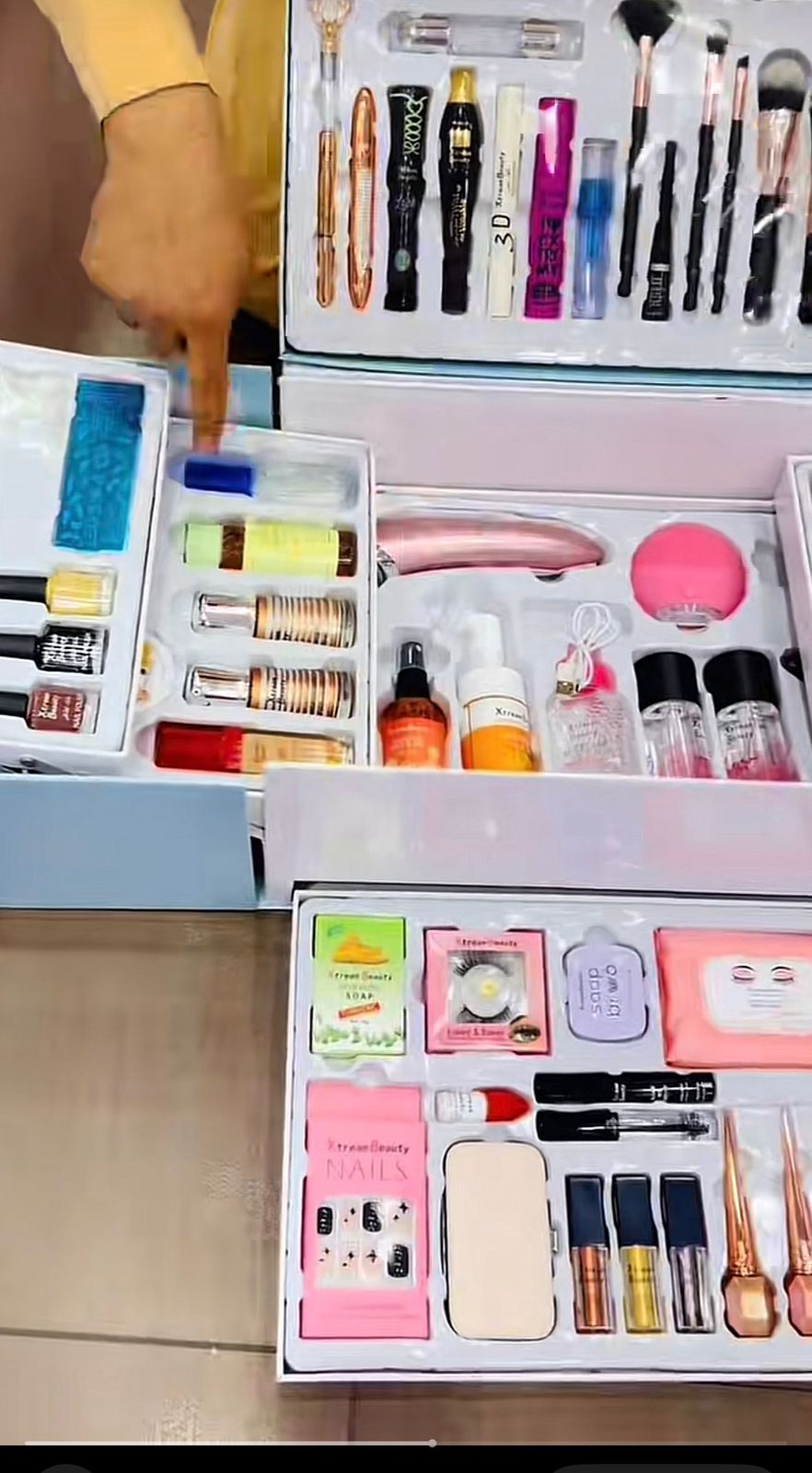 Bestest Make-up Box