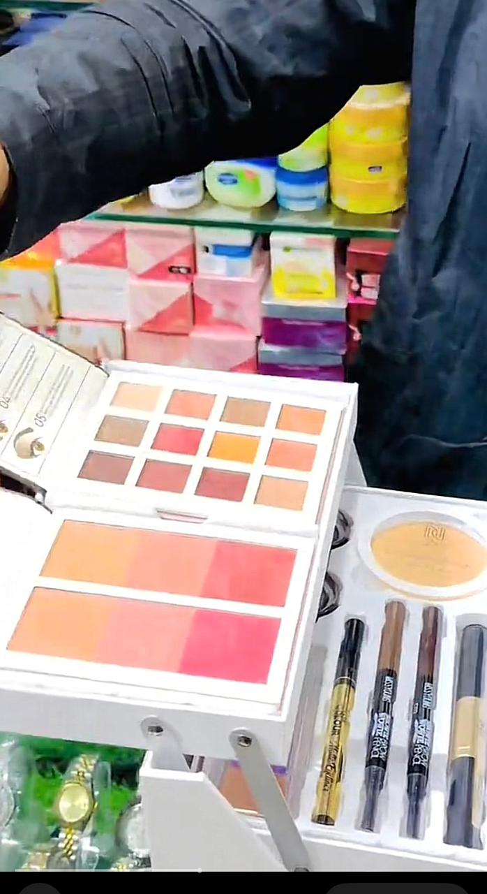 White Vanity Kit