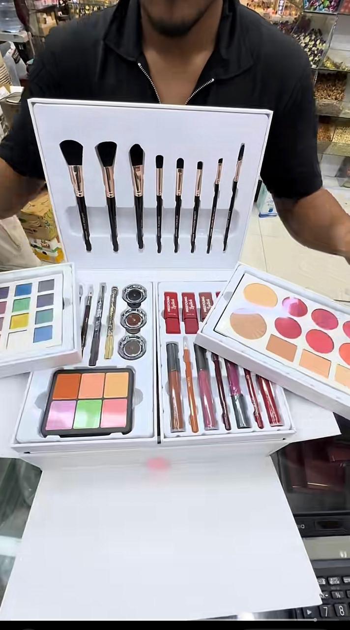 Round Vanity Kit
